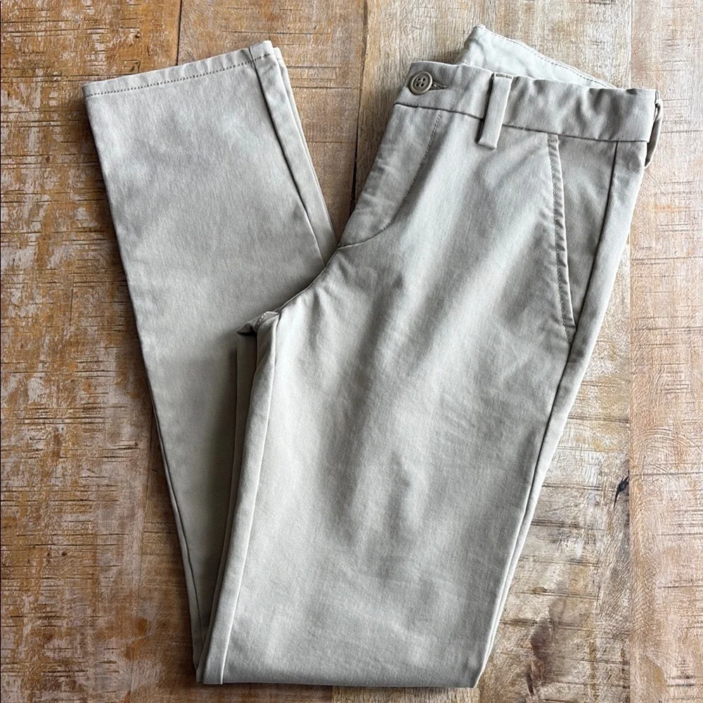 NWOT Gap boys khaki slim pants 18 slim